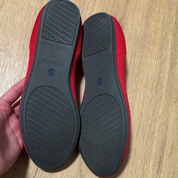 Red Rothy’s Women's Shoes - Picture 3 of 5